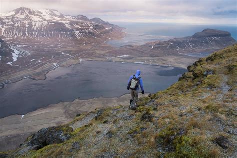 Safely Hiking the Kirkjufell Mountain - HappyWhenHiking