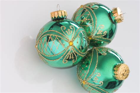 Photo of Green Christmas Balls | Free christmas images
