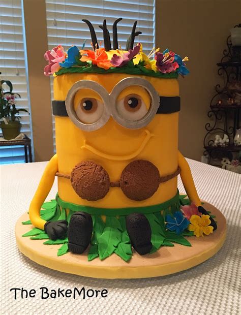 The Bake More: Minion Hawaiian Hula Skirt Cake