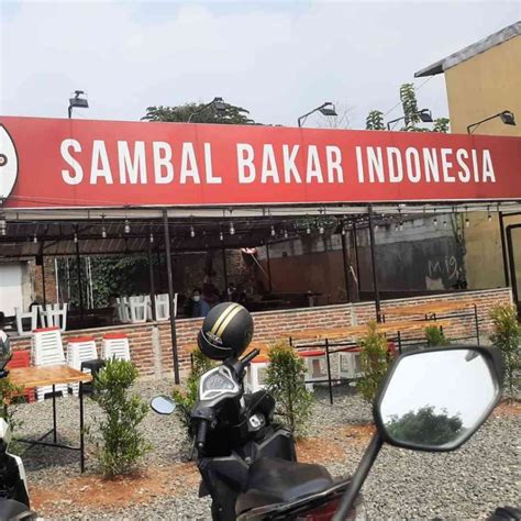 Kuliner Pedas Baru di Pasar Lama Tangerang: Sambal Bakar Iben Ma