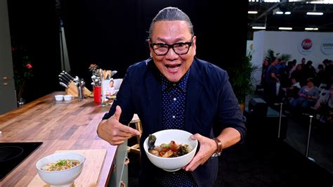 The Reason Masaharu Morimoto Said Bobby Flay Isn't A Real Chef