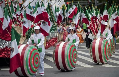 Mexico celebrates the 200th anniversary of its independence in Mexico City