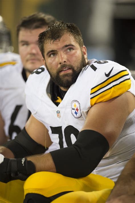 Give Steelers' Alejandro Villanueva a Salute - He's Earned It | Pittsburgh Magazine