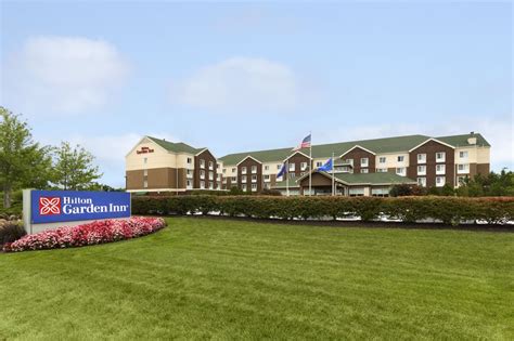 Hilton Garden Inn Islip/MacArthur Airport - 58 Photos & 60 Reviews - Hotels - 3485 Veterans ...