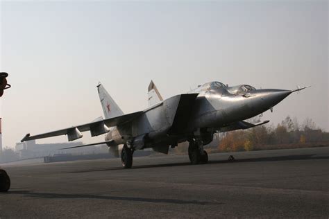 MiG-25 Foxbat – FlyFighterJet.com | Fly a Jet, Fighter Jet Rides in Supersonic MiG-29