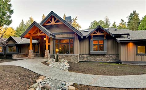 cool 72 Exterior House colors or Ranch Style Homes https://homedecort.com/2017/07/72-exterior ...