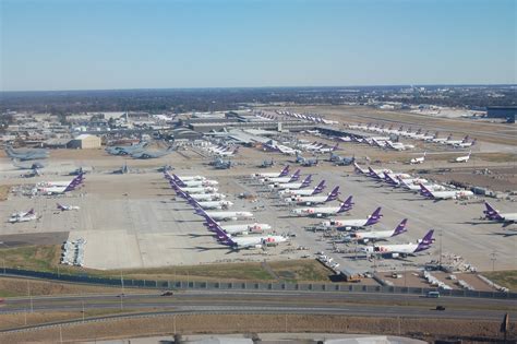 FedEx's "World Hub" at Memphis Int Airport | Is anybody able… | Flickr