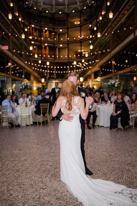 Hyatt Regency "the Arcade" Wedding, Cleveland Ohio | Ellen & Mark - Ohio Wedding Photography ...