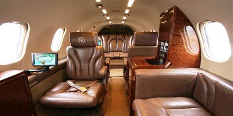 Lear jet 45 Bombardier-Charter Flights Aviation