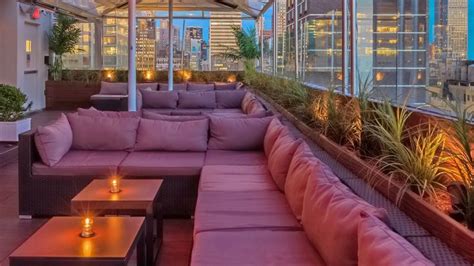 Times Square Rooftop Bar | Sky Room | Four Points by Sheraton Midtown-Times Square | New york ...