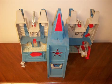 Voltron - Castle of Lions inside view | Voltron, Toy collection, Old toys