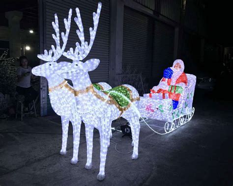 Outdoor Christmas Decoration LED Reindeer Sleigh | YanDecor