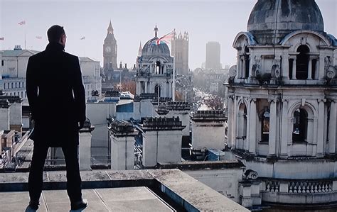 007 TRAVELERS: 007 Filming location: Roof where Bond meets Moneypenny / Skyfall (2012)