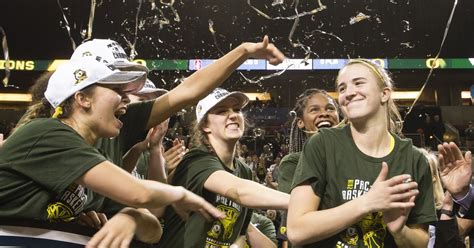 Sabrina Ionescu: Triple-Double Queen, Sophomore Year - Addicted To Quack