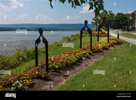 Harrisburg pa riverfront hi-res stock photography and images - Alamy