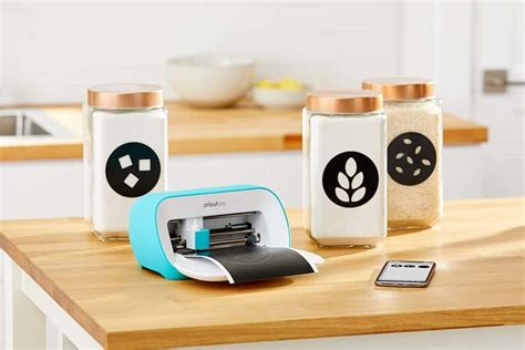 The Best Cricut Machine to Buy for Your Craft Projects