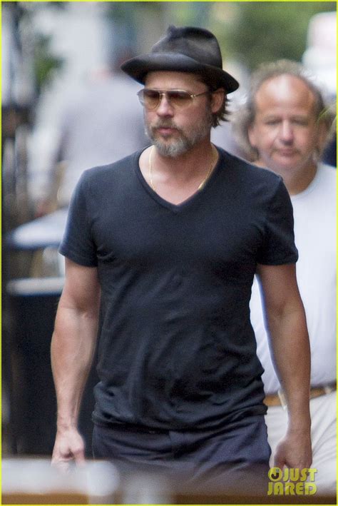 Brad Pitt Flaunts Muscles on 'Big Short Set': Photo 3342548 | Brad Pitt ...