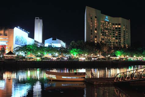 Kuching Waterfront | Night view at Kuching waterfront. | zulu@mike | Flickr