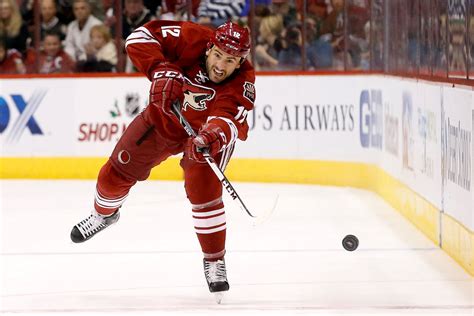 Ex-Arizona Coyotes player Paul Bissonnette assaulted by 6 men at ...