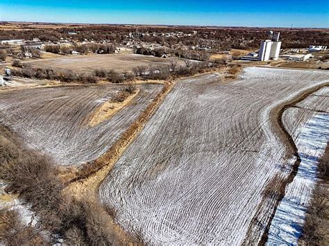 0 Iowa St, Hiawatha, KS 66434 | MLS #2419908 | Zillow