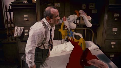 The tie Eddie Valiant (Bob Hoskins), Who wants the skin of Roger Rabbit ? | Spotern