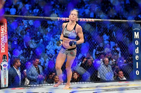 Amanda Nunes def. Holly Holm at UFC 239: Best photos | MMA Junkie