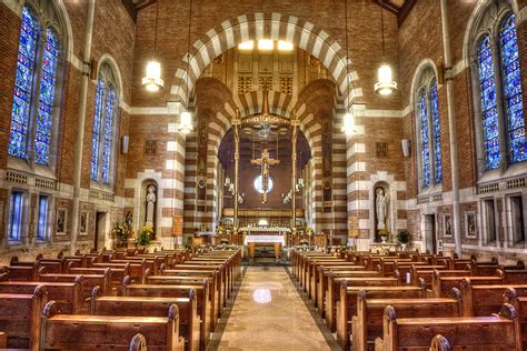 Chapel at Madonna University | HDR creme