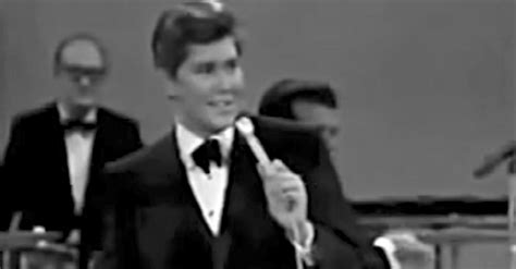 A Young Wayne Newton Showcases His One-of-a-Kind Voice In This Clip From 1968 | Dusty Old Thing