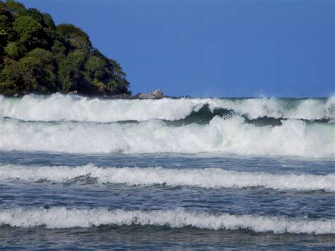 Pacific Breakers | Huge breakers off the Pacific Ocean make … | Flickr