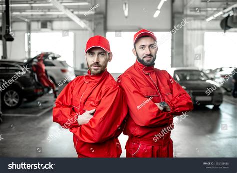 2,170 Mechanic Red Overalls Images, Stock Photos & Vectors | Shutterstock