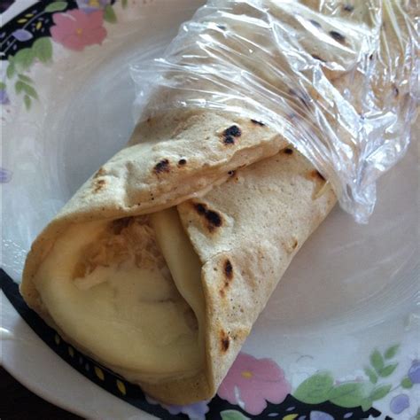 Nicaraguan Quesillo Recipe (Corn Tortilla and Cheese) - Nicaraguan Food