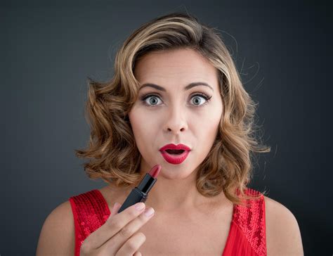 7 Tips For Pulling Off Red Lipstick | TLCme | TLC
