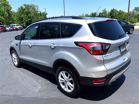 Pre-Owned 2018 FORD ESCAPE SE AWD 4 DOOR SPORT UTILITY