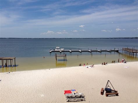 Eaton's Beach Sandbar & Grill, 15790 SE 134th Ave, Weirsdale, FL, Eating places - MapQuest