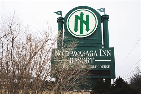 Nottawasaga Inn Resort Wedding | Alliston Wedding