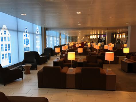 Review: KLM Crown Lounge Amsterdam - Live and Let's Fly