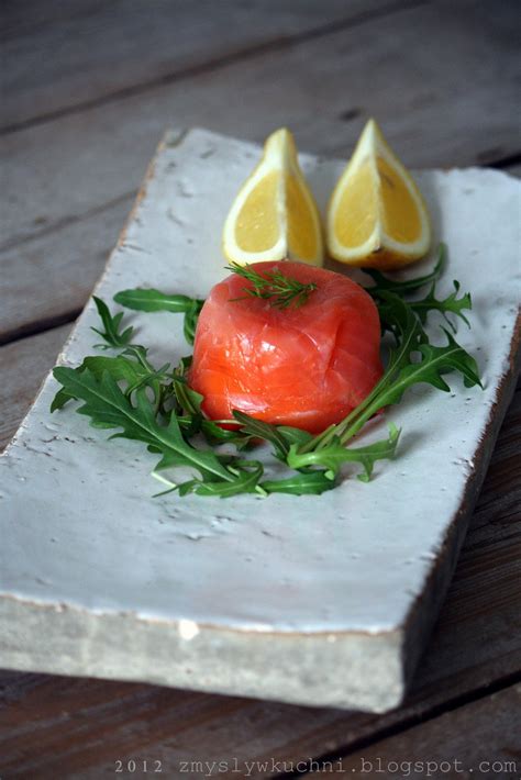 Senses in the kitchen: Smoked salmon parcels with caper cream cheese