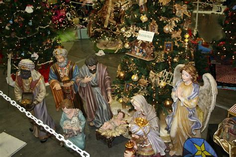 Festival of Trees, Large Nativity Set | Christ is Born Chris… | Flickr