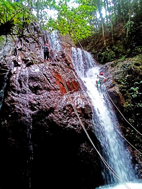 TravelGadisTerpeleot: Hiking to Sungai Pisang Waterfall Gombak