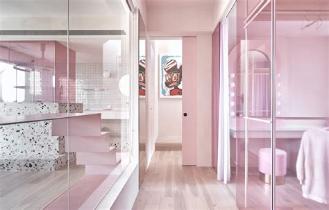 Gallery of Cats' Pink House / KC Design Studio - 14