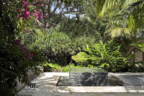 Tropical Garden and Landscape Design