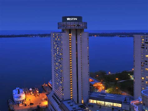 The Westin Harbour Castle, Toronto in Toronto (ON) - Room Deals, Photos ...