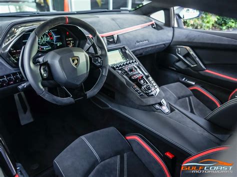 Lamborghini Veneno Interior