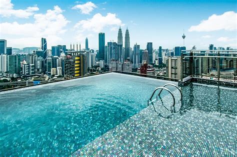 Cool Hotels In Kuala Lumpur With Infinity Pool Views Of The City | Hotel kuala lumpur, Pool city ...
