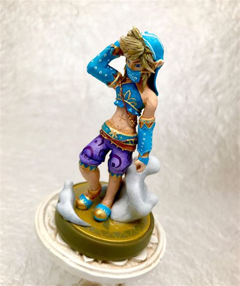 These Custom The Legend of Zelda: Breath of the Wild Amiibo Are Spot On ...