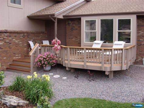 Front Entry Decks - DeckTec Outdoor Designs