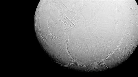 Saturn's moon Enceladus could support life, new Cassini findings ...