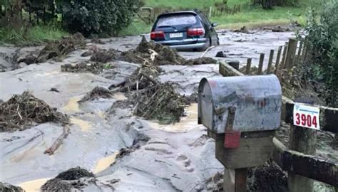 As it happened: Roads closed, schools evacuated in thunderstorm-struck ...