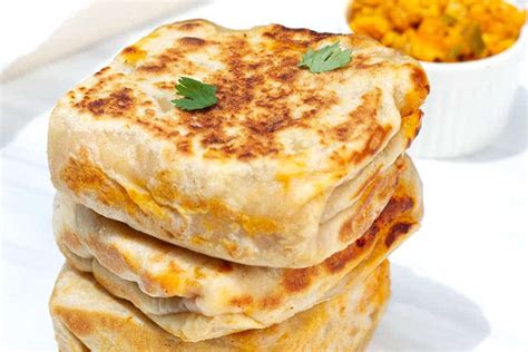 Murtabak Recipe: How To Make Delightful Singapore Chicken Folded Flatbread