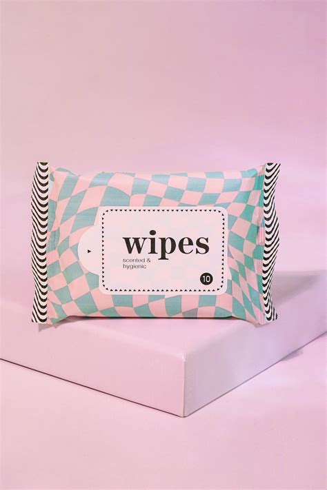 10 Wet Wipes